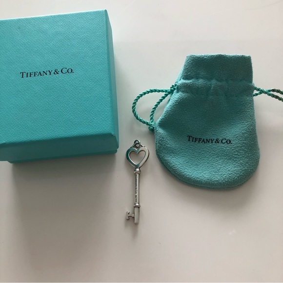 Heart Key Pendant Tiffany - Picture 2 of 3